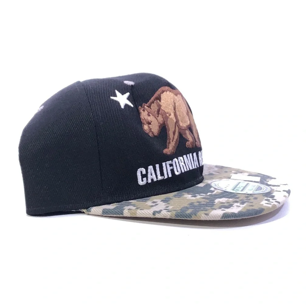 Mens California Republic Grizzly Bear Embroidered SnapBack Baseball Cap Hat